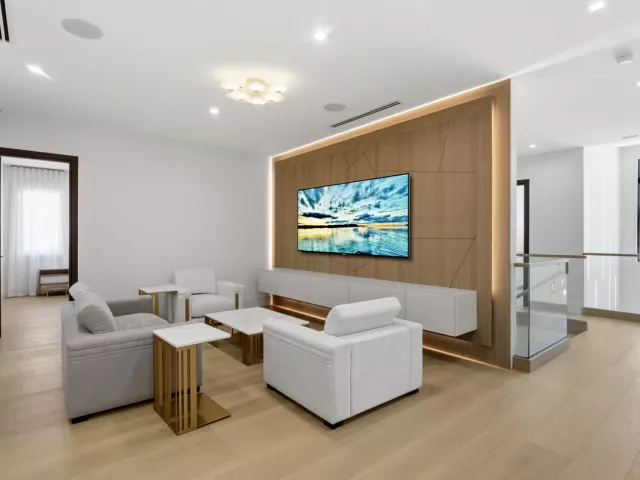 Продажа дома по адресу 274 NE 3rd Court - фото 9311050