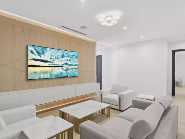 Продажа дома по адресу 274 NE 3rd Court - фото 9311051