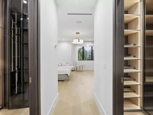 Продажа дома по адресу 274 NE 3rd Court - фото 9311055