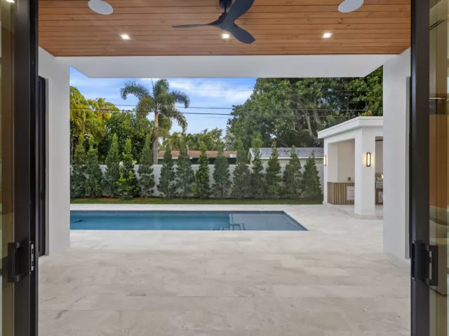 Продажа дома по адресу 274 NE 3rd Court - фото 9311075
