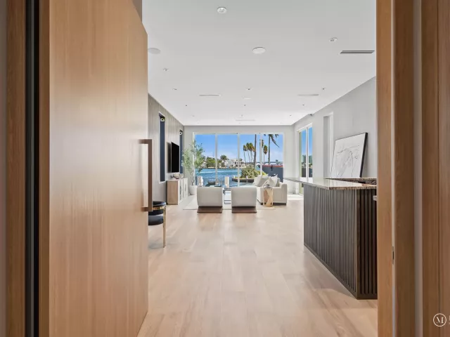 Продажа дома по адресу 1822 SE 9th Street - фото 8920831
