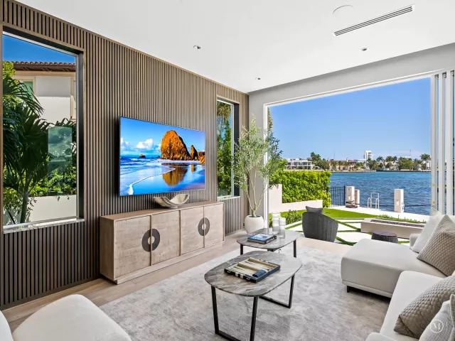 Продажа дома по адресу 1822 SE 9th Street - фото 8920826