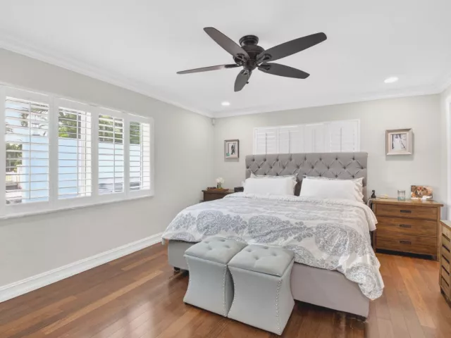 Продажа дома по адресу 5800 NE 7th Avenue - фото 9247493