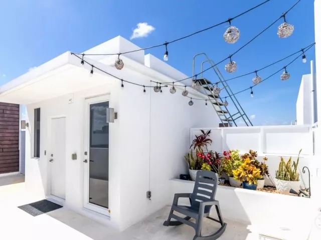 Продажа дома по адресу 700 NE 14th Avenue 208 - фото 9169188