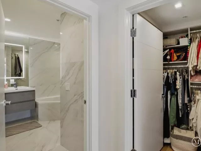Продажа дома по адресу 700 NE 14th Avenue 208 - фото 9169199