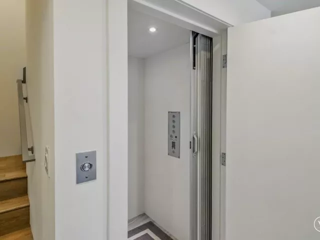 Продажа дома по адресу 700 NE 14th Avenue 208 - фото 9169206