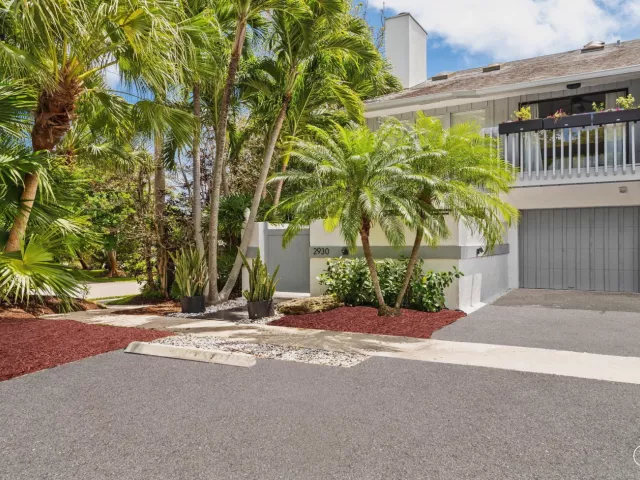 Продажа дома по адресу 2930 Florida Boulevard - фото 9356836