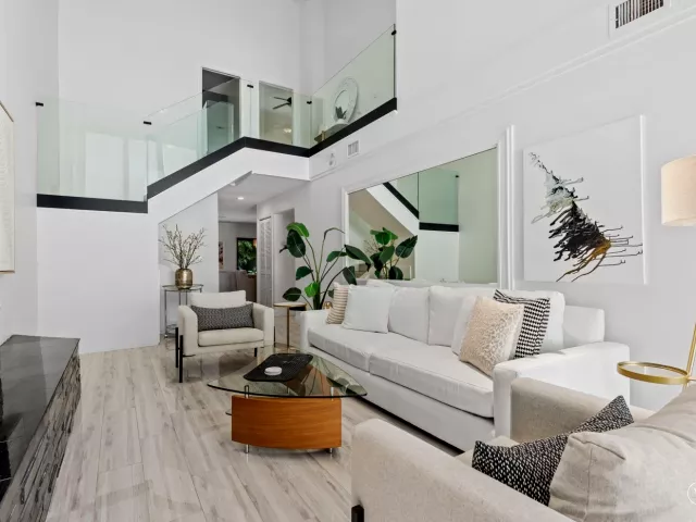 Продажа дома по адресу 2930 Florida Boulevard - фото 9356821