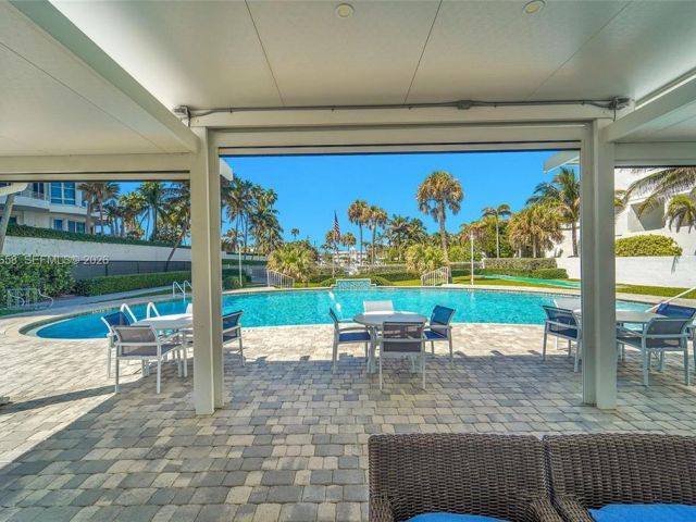 Продажа дома по адресу 1431 S Ocean Boulevard Unit 28 - фото 9206564