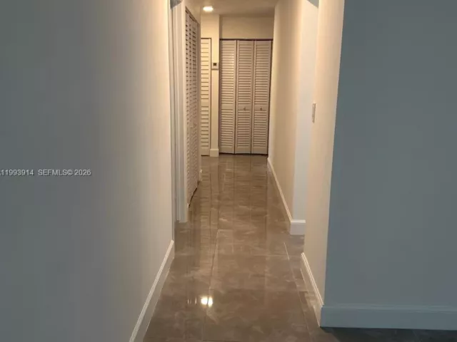 Продажа дома по адресу 1647 SW 136th Pl - фото 7596820