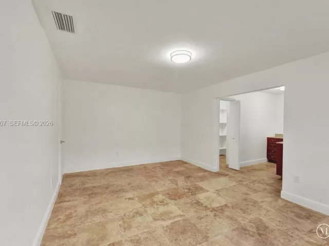 Дом в аренду по адресу 1981 SW 139th Ct - фото 7597159