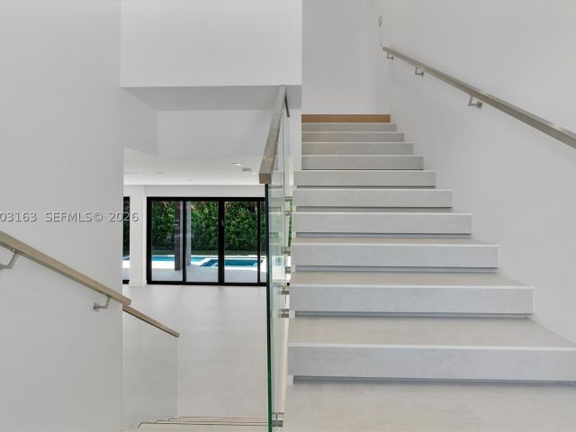Продажа дома по адресу 760 Woodcrest Rd - фото 8591594