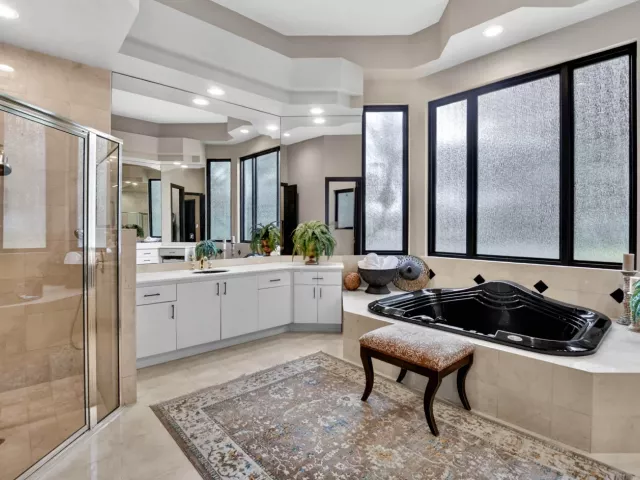 Продажа дома по адресу 19220 Fox Landing Drive - фото 8984432