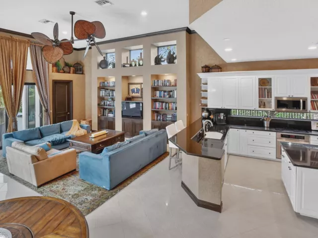 Продажа дома по адресу 19220 Fox Landing Drive - фото 8984453