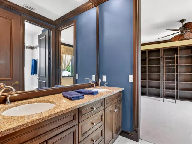 Продажа дома по адресу 19220 Fox Landing Drive - фото 8984460