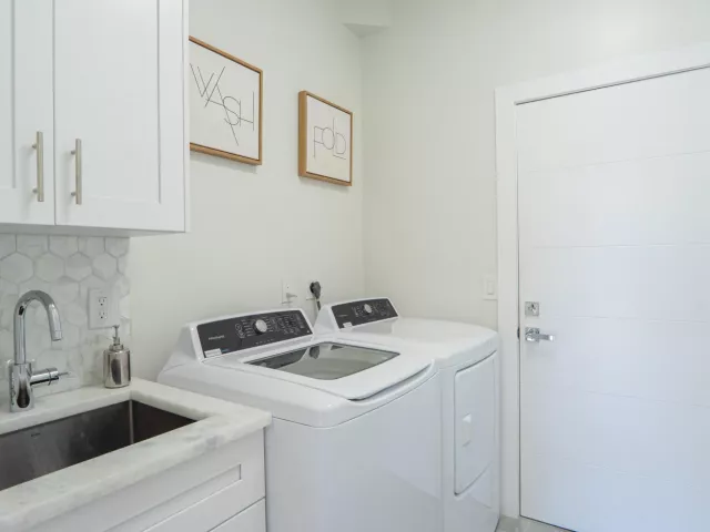 Продажа дома по адресу 6670 NW 27th Avenue - фото 9034933