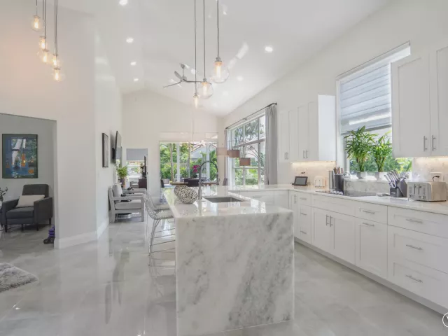 Продажа дома по адресу 6670 NW 27th Avenue - фото 9034939