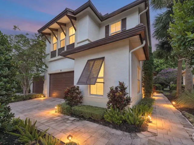 Продажа дома по адресу 23008 Clear Echo Drive 11 - фото 9379219