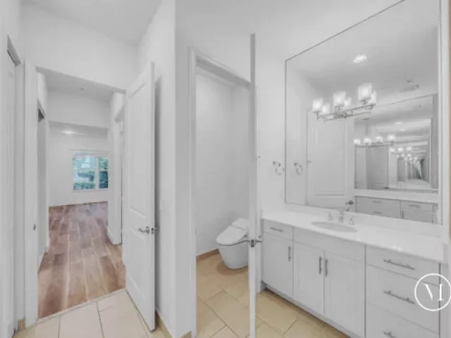 Продажа дома по адресу 23008 Clear Echo Drive 11 - фото 9379254