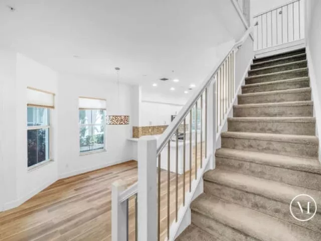 Продажа дома по адресу 23008 Clear Echo Drive 11 - фото 9379256