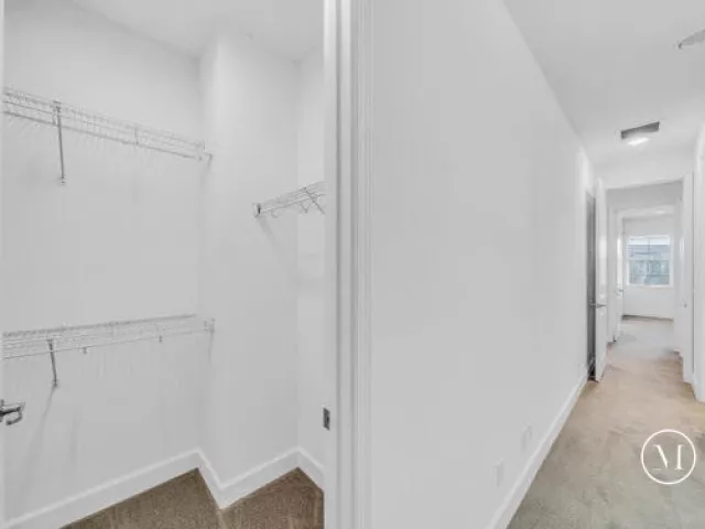 Продажа дома по адресу 23008 Clear Echo Drive 11 - фото 9379266