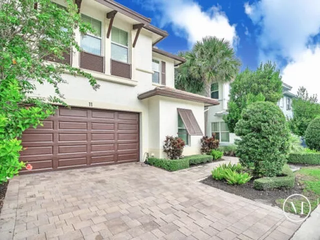 Продажа дома по адресу 23008 Clear Echo Drive 11 - фото 9379222