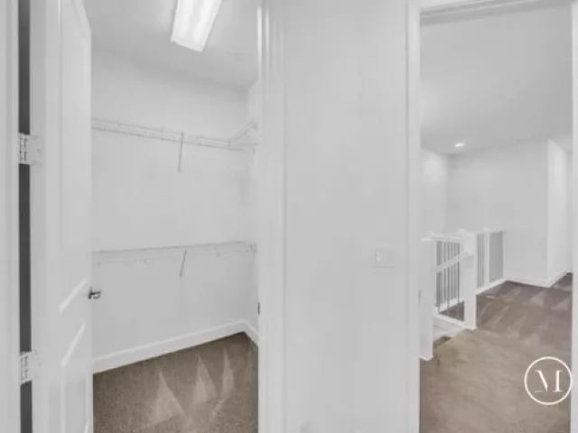 Продажа дома по адресу 23008 Clear Echo Drive 11 - фото 9379279