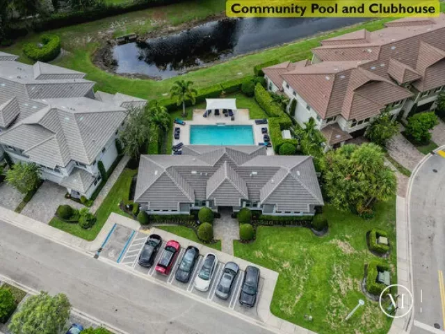 Продажа дома по адресу 23008 Clear Echo Drive 11 - фото 9379282