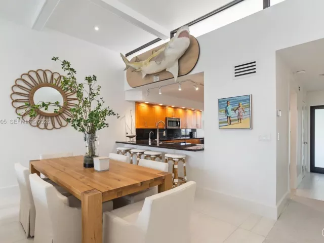 Дом в аренду по адресу 1800 S Ocean Dr 406 - фото 7605526