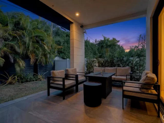 Продажа дома по адресу 913 NE 15th Street - фото 9155718