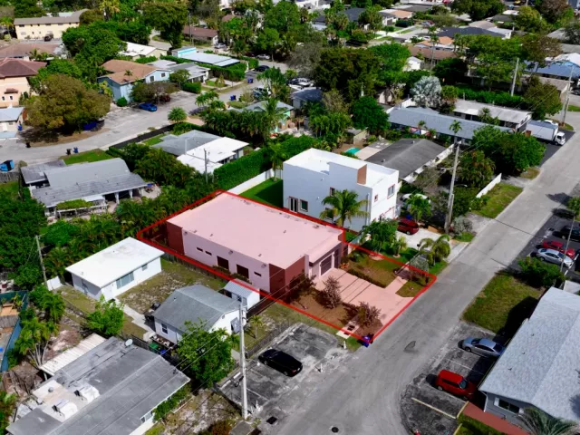 Продажа дома по адресу 913 NE 15th Street - фото 9155725