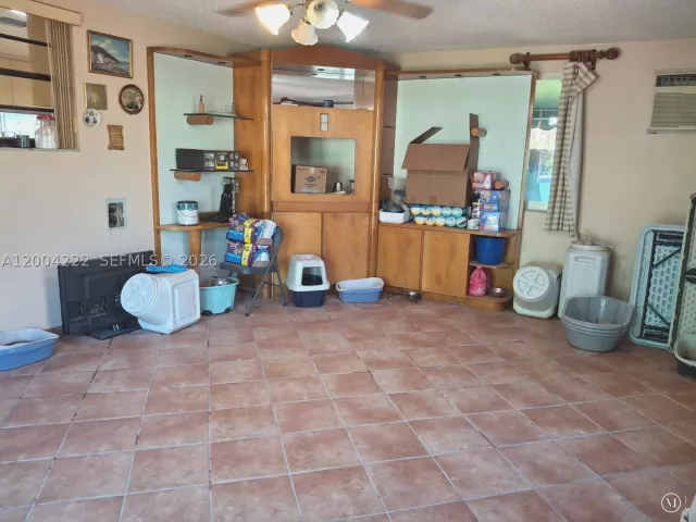 Продажа дома по адресу 540 SW 39th Ave - фото 8886410