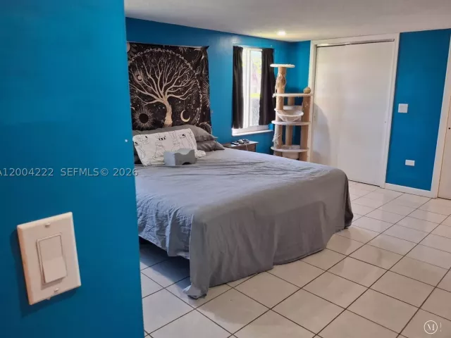 Продажа дома по адресу 540 SW 39th Ave - фото 8886414