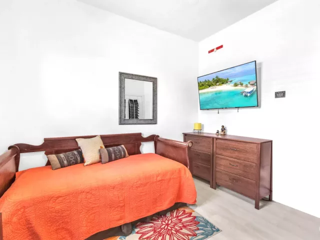 Продажа дома по адресу 16423 Segovia Circle S - фото 9357929