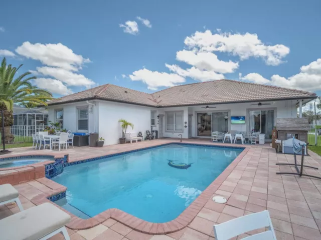 Продажа дома по адресу 16423 Segovia Circle S - фото 9357955