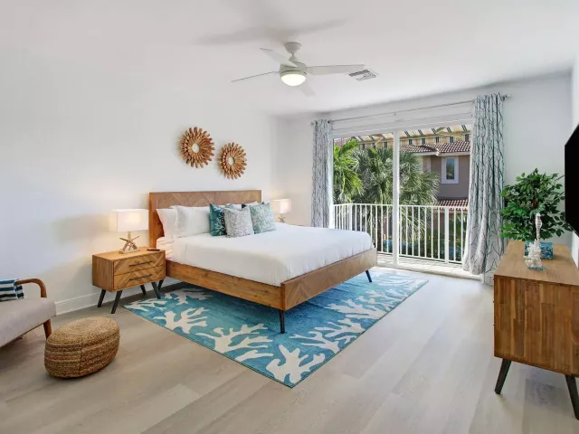 Продажа дома по адресу 218 Pine Avenue - фото 9356509
