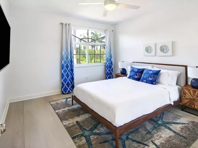 Продажа дома по адресу 218 Pine Avenue - фото 9356514