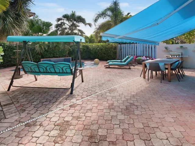Продажа дома по адресу 218 Pine Avenue - фото 9356521