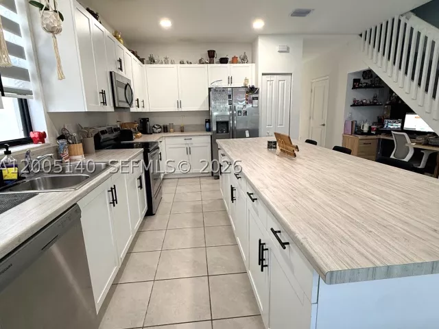 Продажа дома по адресу 25441 SW 109th Ave - фото 8887219