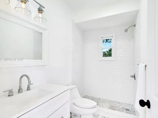 Дом в аренду по адресу 3930 Crawford Ave - фото 7608334