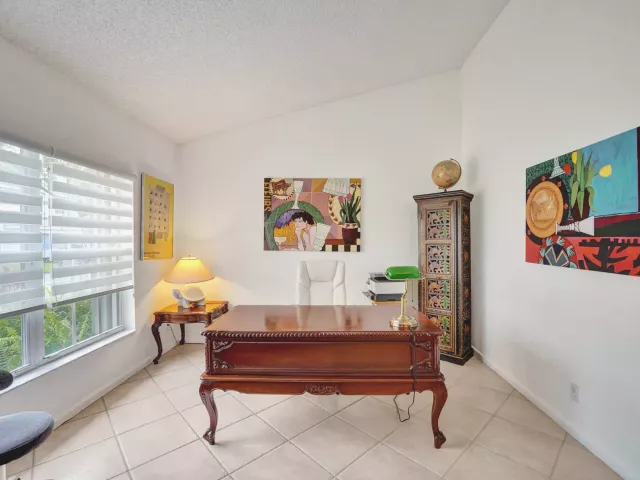 Продажа дома по адресу 3460 Dunes Vista Drive - фото 8984813