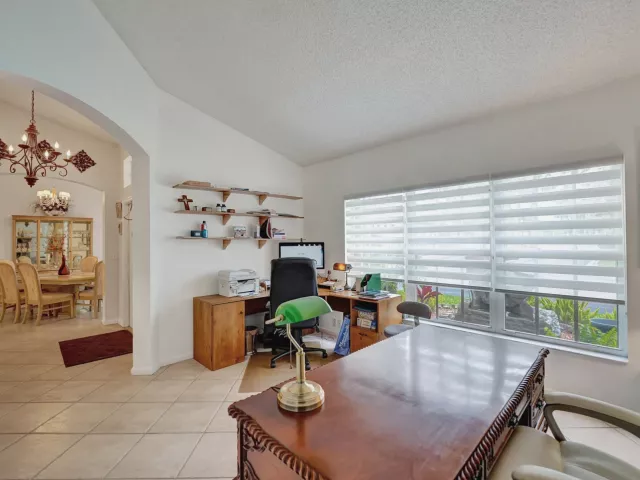 Продажа дома по адресу 3460 Dunes Vista Drive - фото 8984816