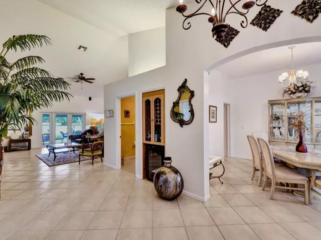 Продажа дома по адресу 3460 Dunes Vista Drive - фото 8984818