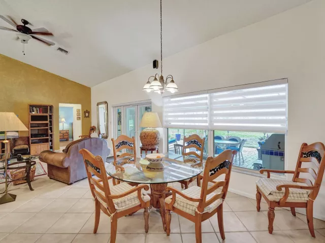 Продажа дома по адресу 3460 Dunes Vista Drive - фото 8984830