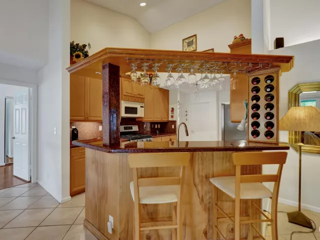 Продажа дома по адресу 3460 Dunes Vista Drive - фото 8984832