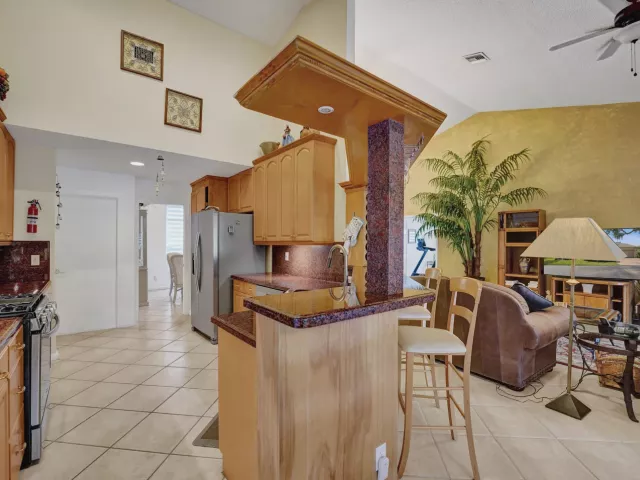 Продажа дома по адресу 3460 Dunes Vista Drive - фото 8984833