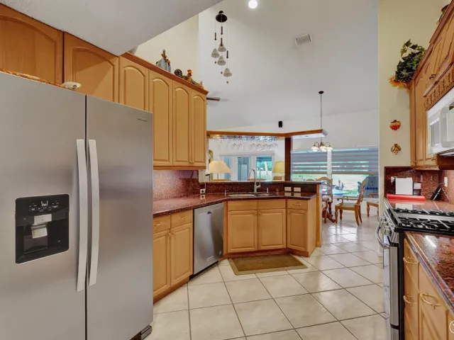 Продажа дома по адресу 3460 Dunes Vista Drive - фото 8984837