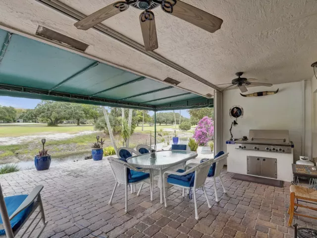 Продажа дома по адресу 3460 Dunes Vista Drive - фото 8984850