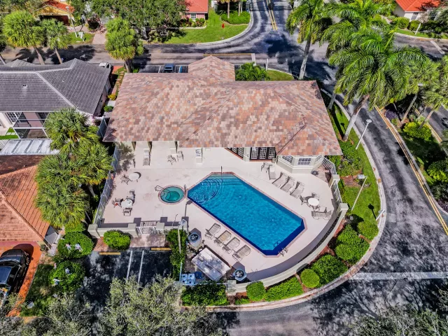 Продажа дома по адресу 3460 Dunes Vista Drive - фото 8984857
