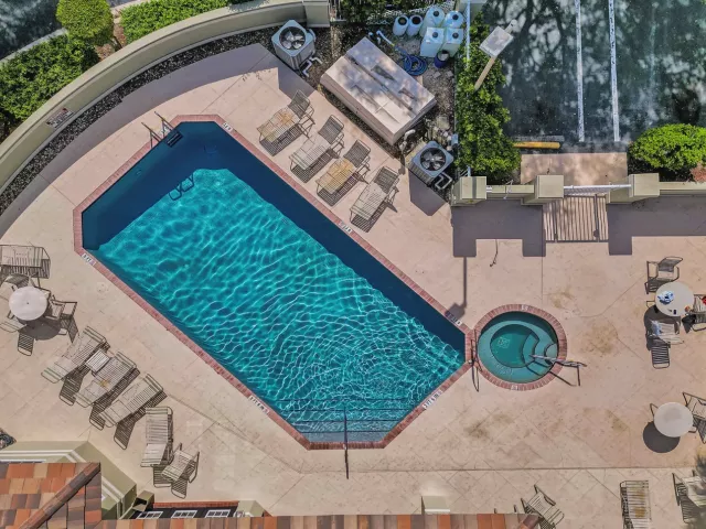 Продажа дома по адресу 3460 Dunes Vista Drive - фото 8984859